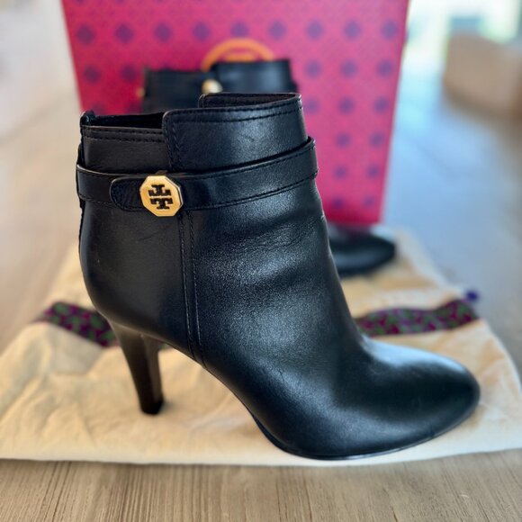 TORY BLACK BOOTIES - Picture 3 of 6